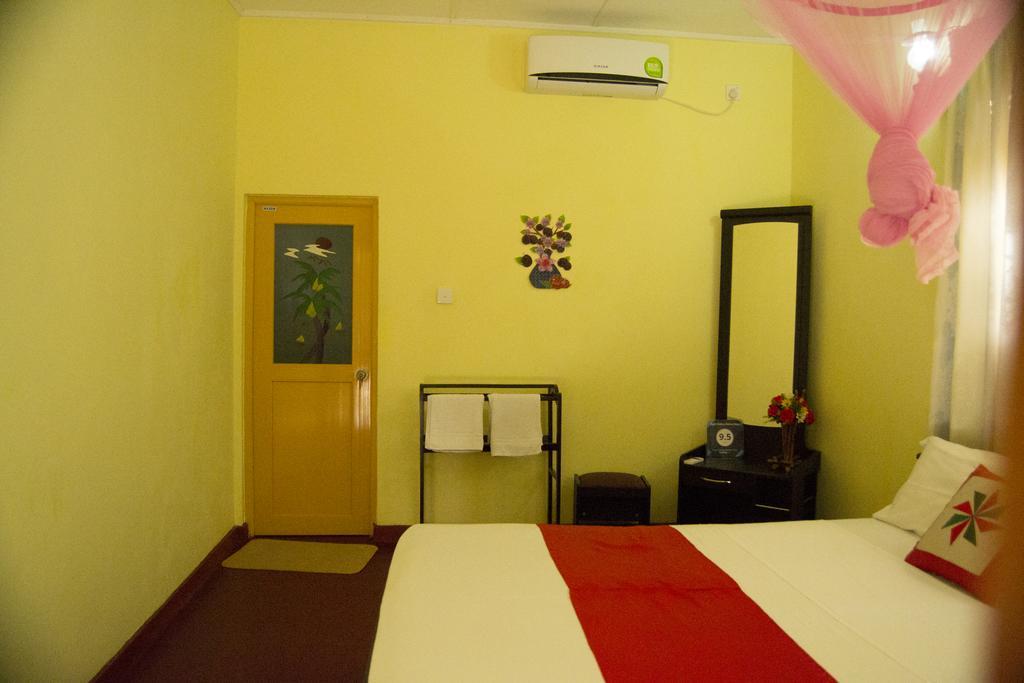 Sigiri Sithru Home Stay Szigirija Kültér fotó